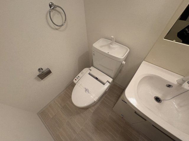 トイレ　落ち着いたトイレです