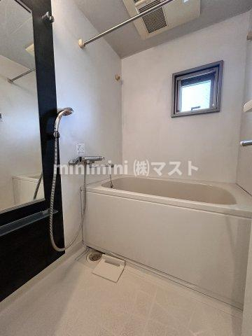 バス・シャワールーム　他号室参考写真です