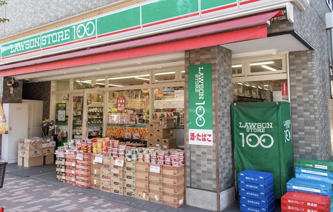 コンビニ　ローソンストア100両国店（コンビニ）まで180m