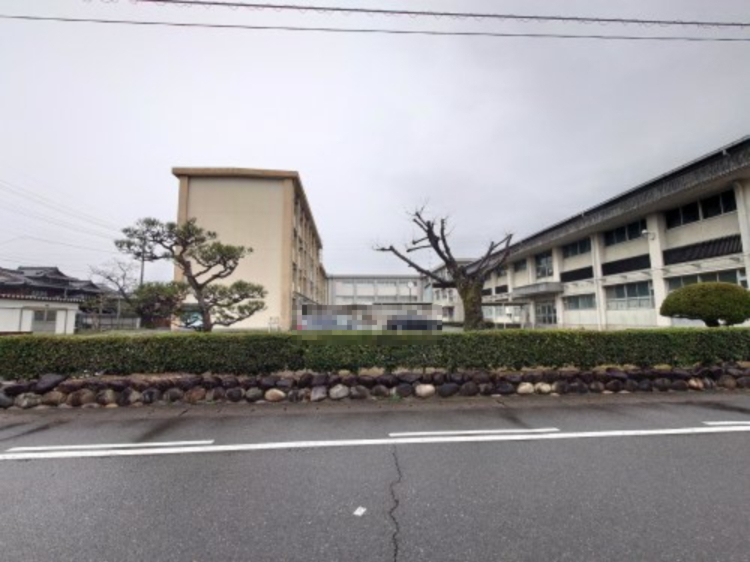 中学校　梅林中学校（中学校）まで769m