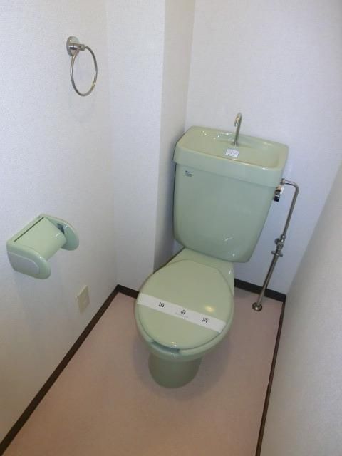 トイレ　バストイレ別
