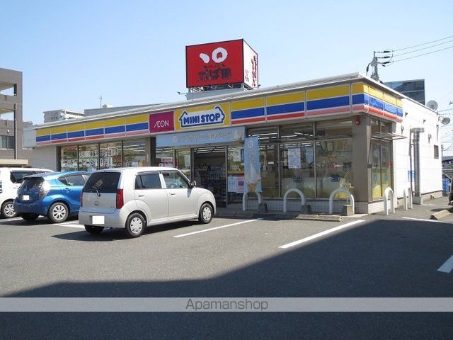 コンビニ　ミニストップ（コンビニ）まで500m