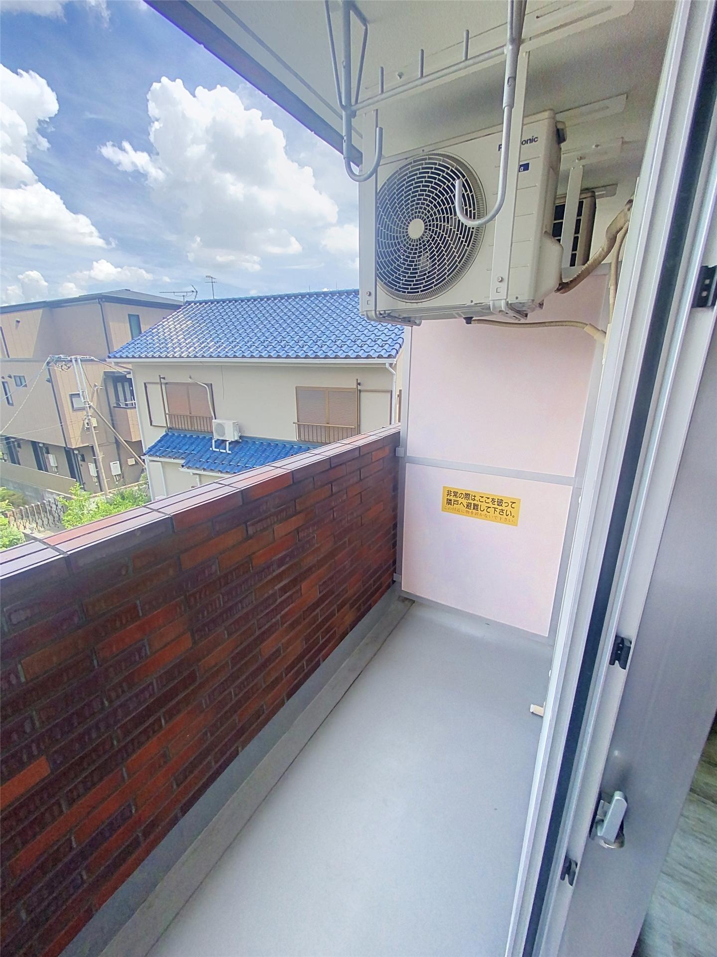 バルコニー　ほかのお部屋の写真です。