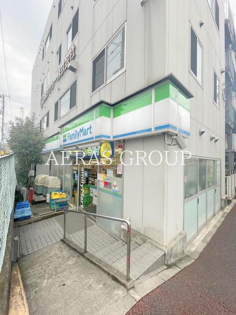 コンビニ　ファミリーマート帝京大学病院前店（コンビニ）まで206m