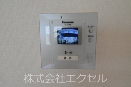 セキュリティ　来訪者の姿を確認できます。