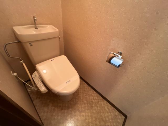 トイレ　落ち着いたトイレです