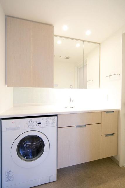 洗面設備　※写真は同タイプ住戸です。