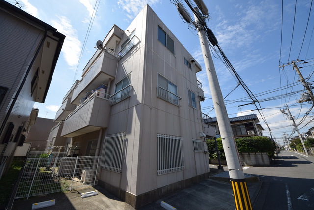 建物外観　～環境の良い場所です～