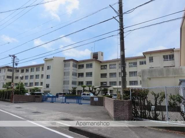 小学校　高洲小学校（小学校）まで1204m