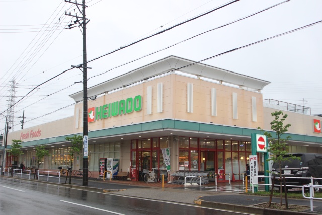 スーパー　平和堂 中小田井店（スーパー）まで100m