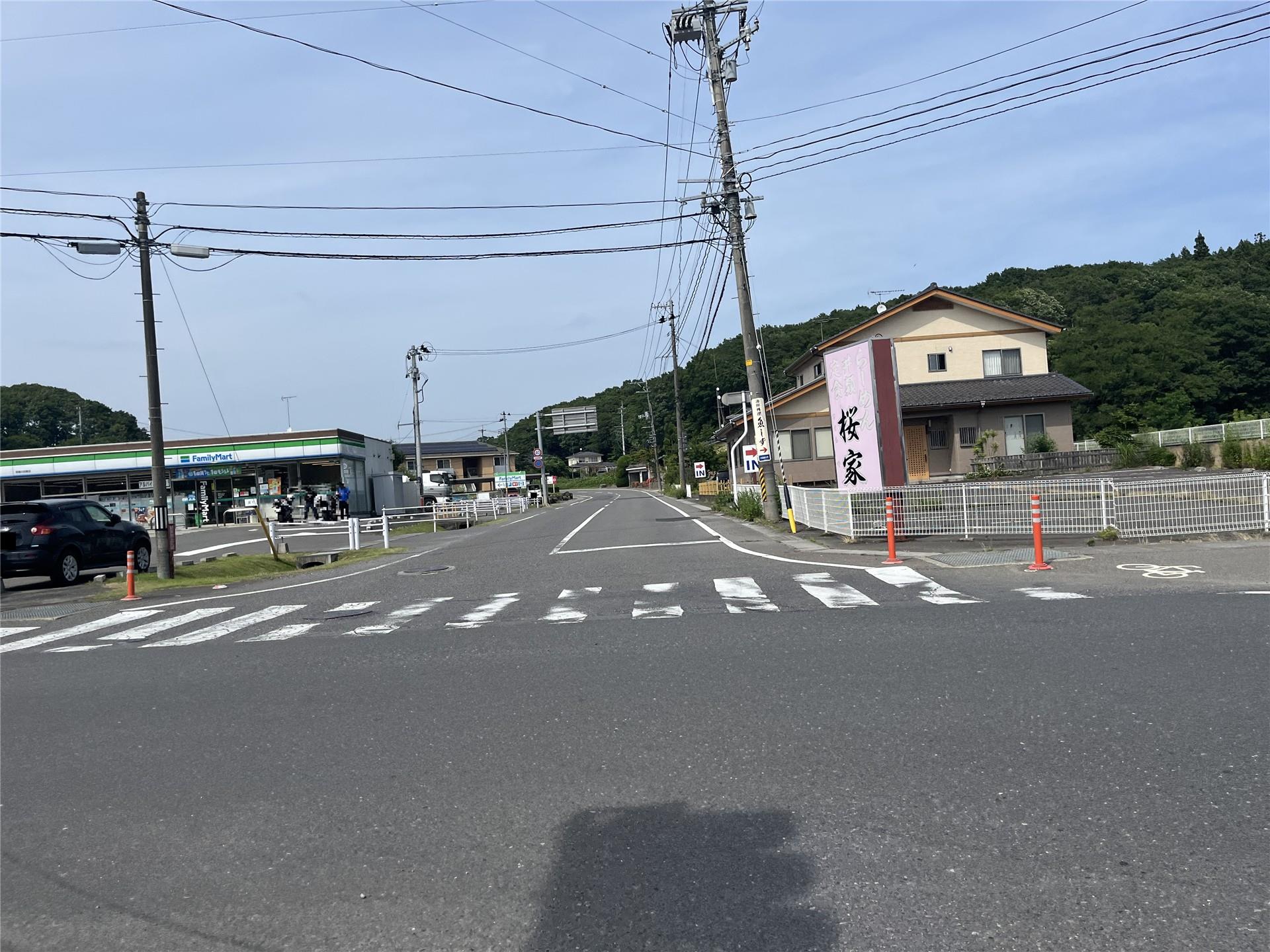 コンビニ　ファミリーマート西郷小田倉店（コンビニ）まで533m