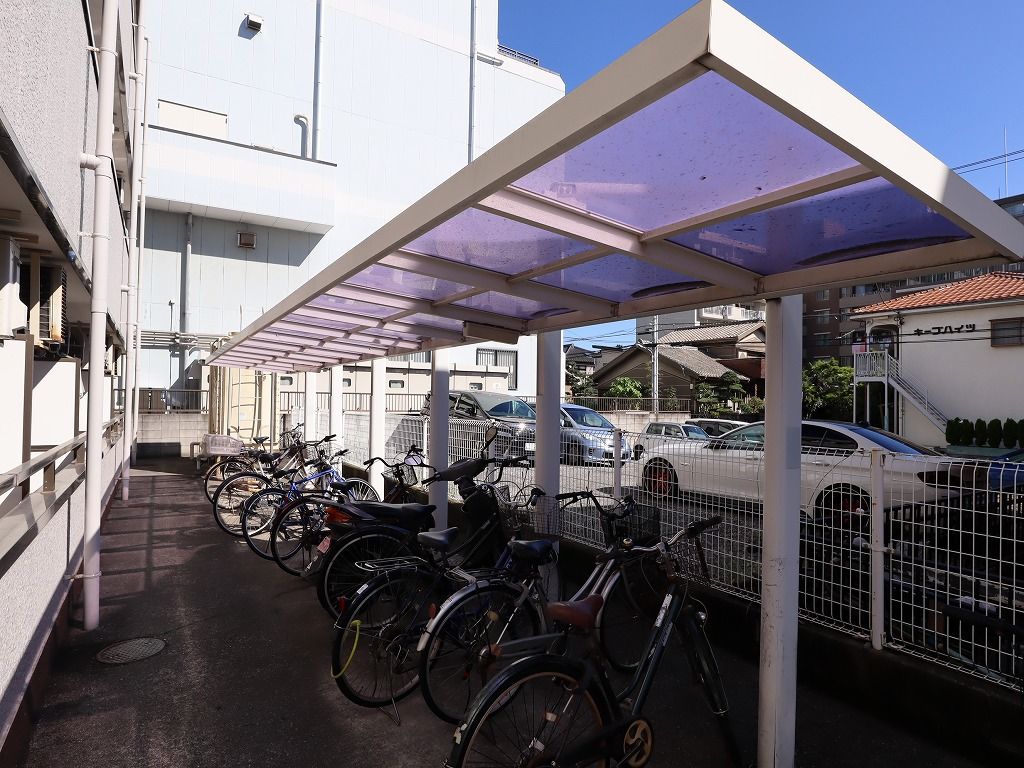 その他共有部分　屋根付き駐輪場