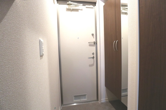 BLESS戸塚弥生台の玄関写真