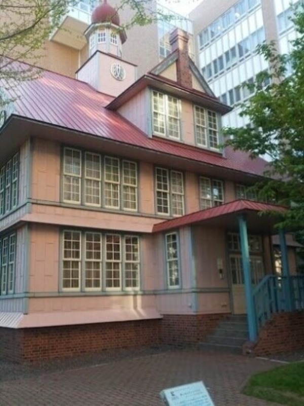 大学・短大　私立藤女子大学（大学・短大）まで889m