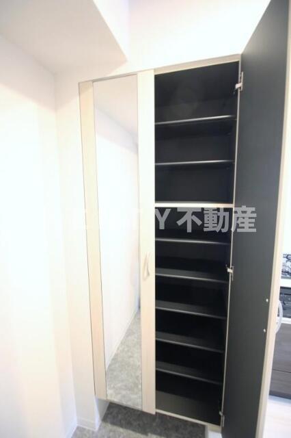 玄関　落ち着いた玄関です