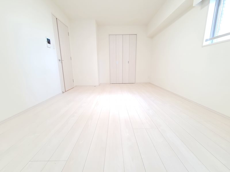 その他部屋・スペース　10帖以上で広々とした居室