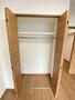 収納　（参考写真）同じ間取の別のお部屋です