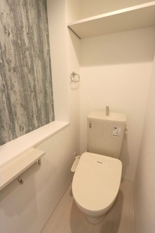 地下鉄南北線 麻生駅 徒歩6分 4階建 築3年のトイレ写真