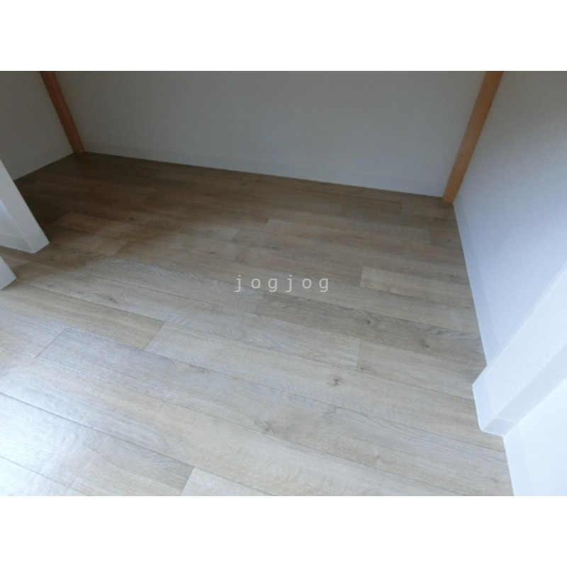 その他部屋・スペース　日当たりの良い明るいお部屋です。