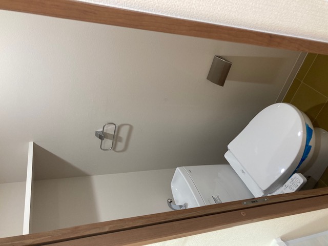 東急田園都市線 たまプラーザ駅 徒歩7分 5階建 築52年のトイレ写真