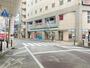 コンビニ　ファミリーマート 柏駅前店（コンビニ）まで527m