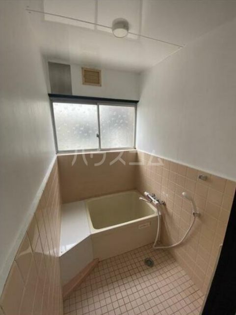 楊子町鈴木様貸家の風呂写真