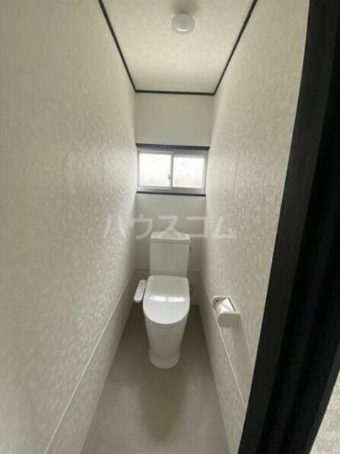 楊子町鈴木様貸家のトイレ写真