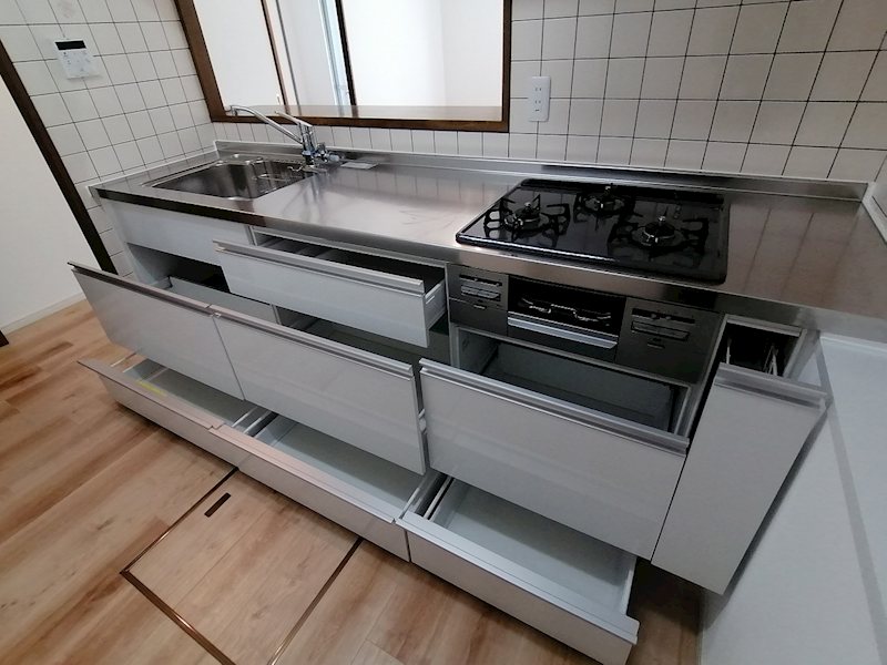 ユニライフ新田辺のキッチン写真