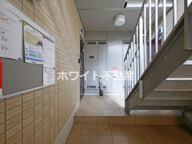 地下鉄千日前線 新深江駅 徒歩7分 3階建 築10年の外観写真