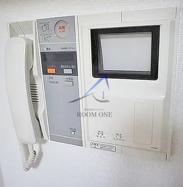 セキュリティ　モニター付きインターホンです。