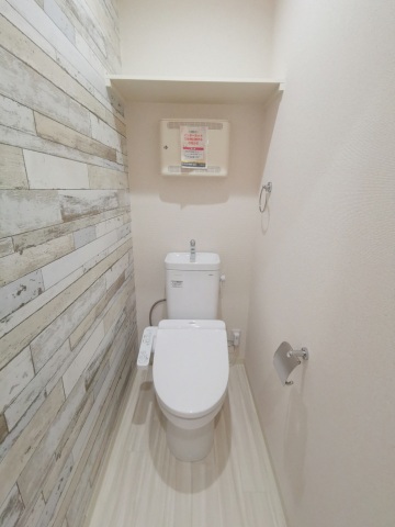 地下鉄谷町線 平野駅 徒歩6分 3階建 築5年のトイレ写真