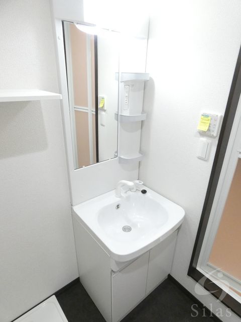 洗面設備　同仕様