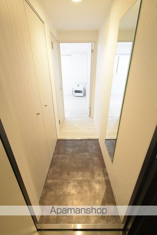地下鉄東豊線 学園前駅 徒歩11分 5階建 築9年の玄関写真