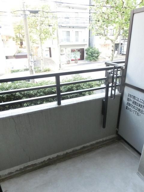 バルコニー　南向きのバルコニー