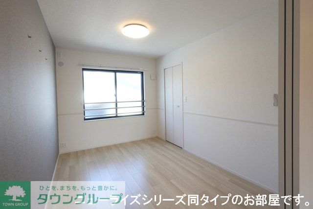 秩父鉄道 大麻生駅 2階建 築2年の内装写真