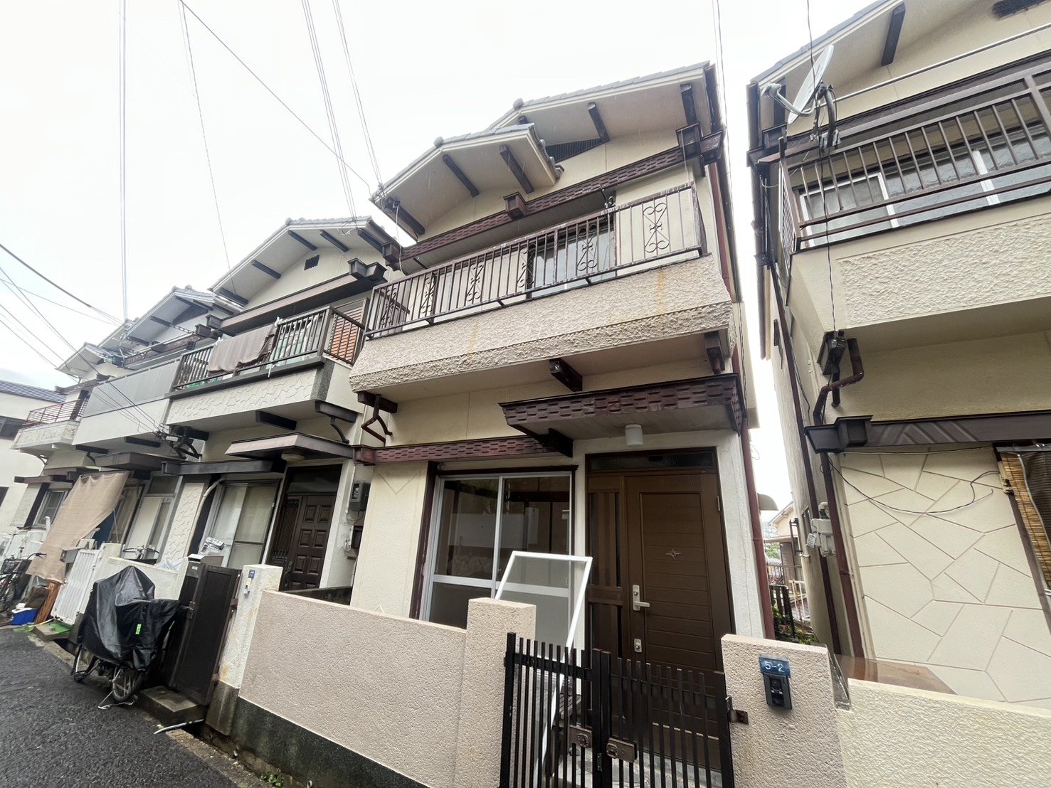 山手5丁目戸建の外観写真