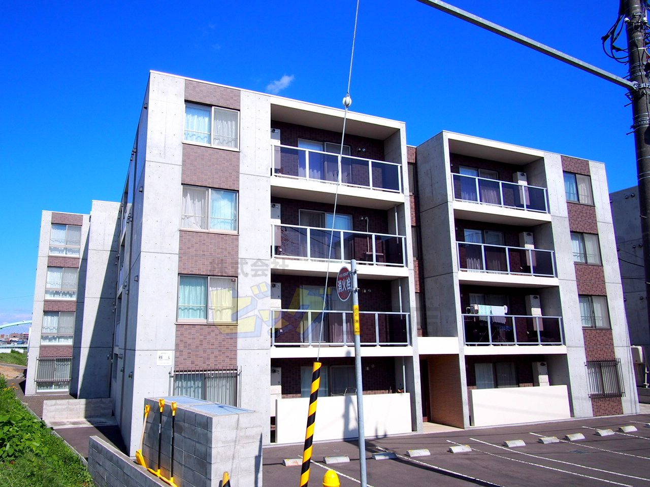 建物外観　経済的な都市ガスエコジョーズ採用マンションです♪