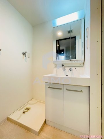 洗面設備　同マンション別部屋　参考写真