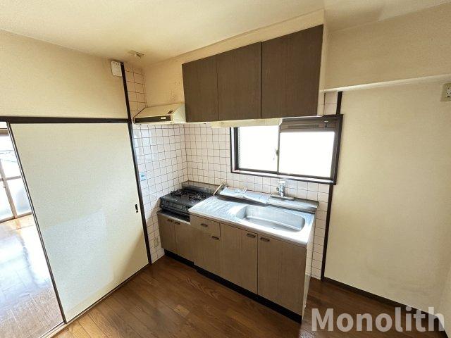 南海本線 泉大津駅 徒歩15分 4階建 築32年のキッチン写真