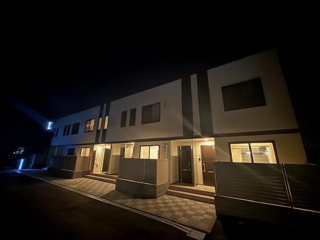 建物外観　外観写真（夜）