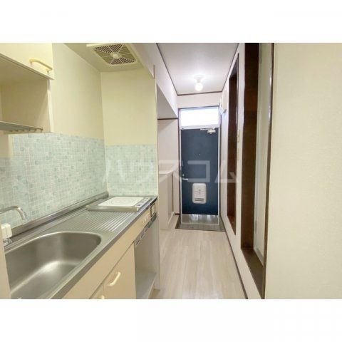 カレッジハウスVIIの玄関写真