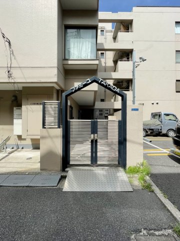 ファミーユTAKADAの外観写真