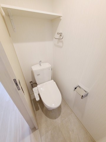 阪神本線 今津駅 徒歩2分 7階建 築3年のトイレ写真