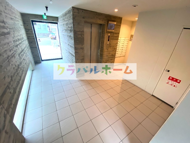 BANKの外観写真