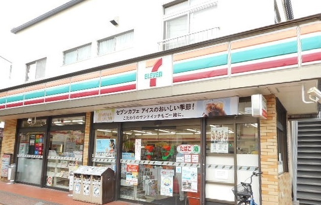 コンビニ　セブンイレブン（コンビニ）まで350m