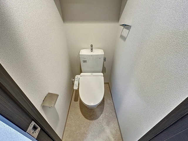 エステムコート神戸大倉山公園のトイレ写真