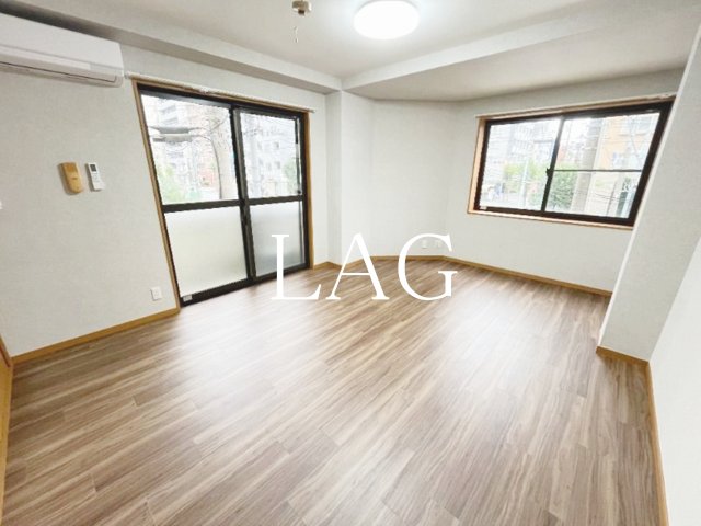 居室・リビング　洋室のお部屋です。