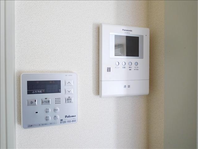 セキュリティ　ＴＶ付きモニターホン付きです。