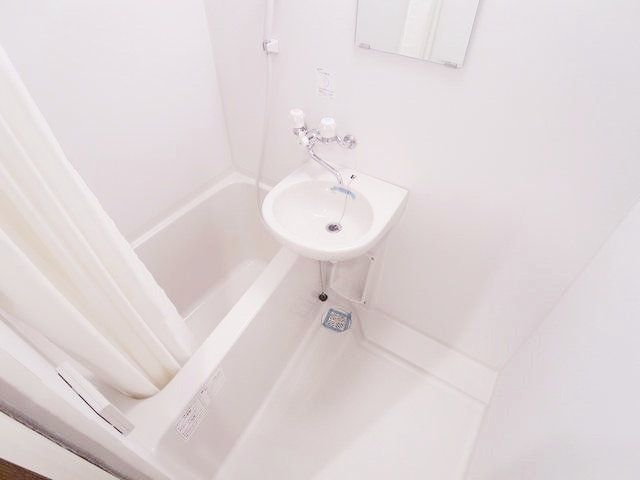 バス・シャワールーム　※同施工参考写真