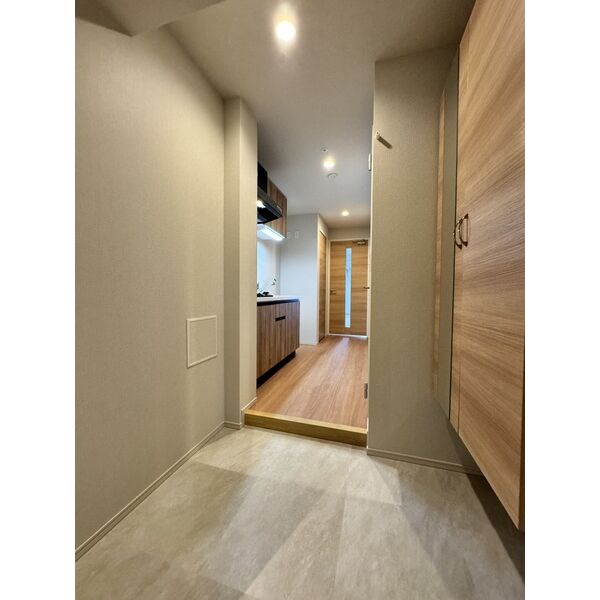 玄関　別部屋の写真です。※現状優先